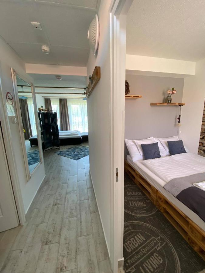 Platan Apartmanhaz Balatongyörök Екстериор снимка