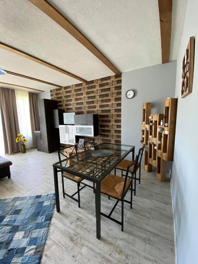 Platan Apartmanhaz Balatongyörök Екстериор снимка