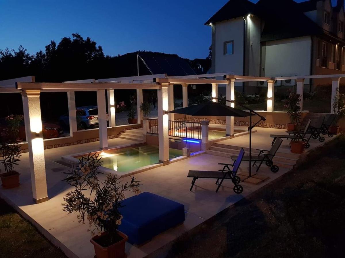 Platan Apartmanhaz Balatongyörök Екстериор снимка