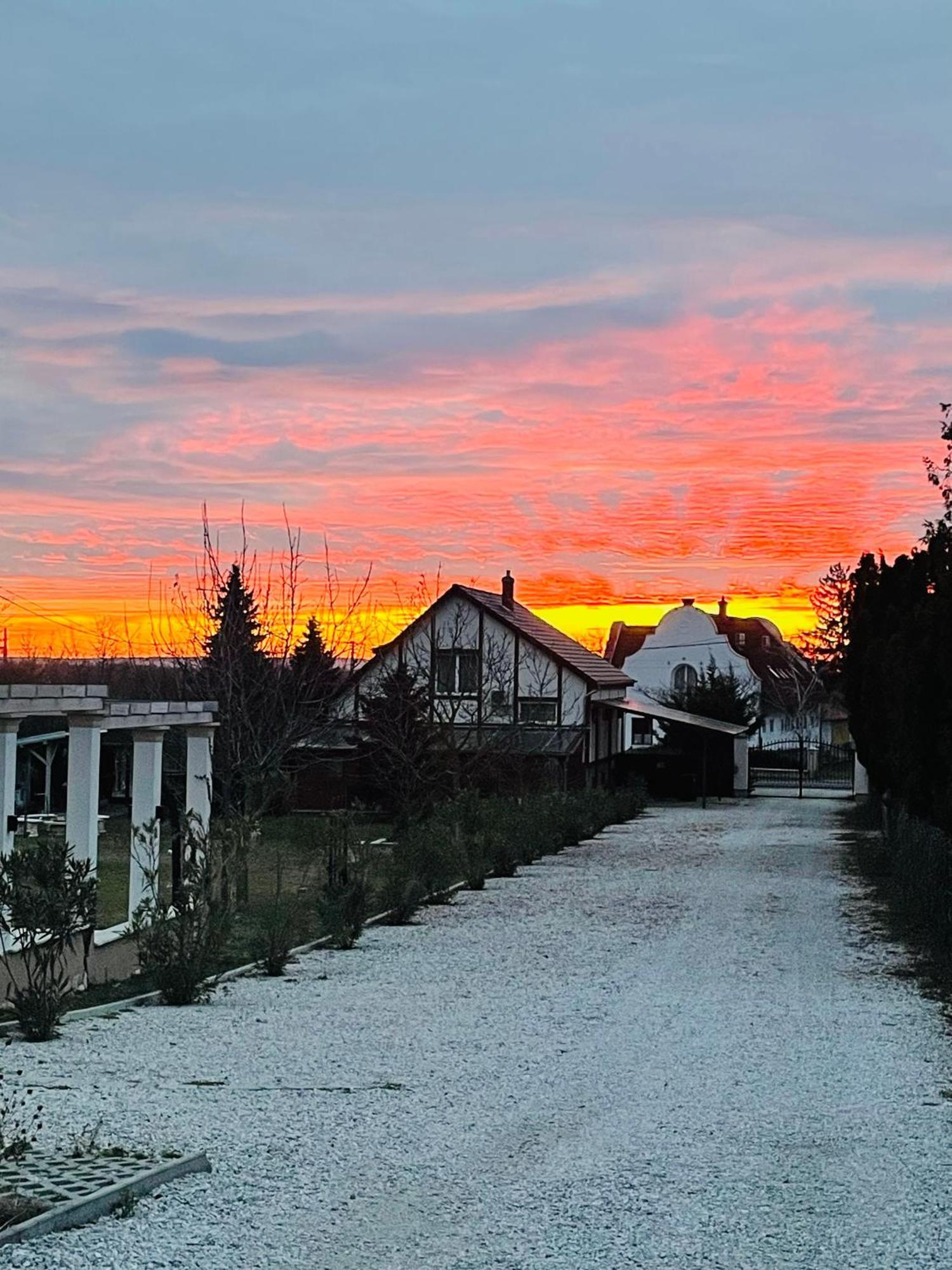 Platan Apartmanhaz Balatongyörök Екстериор снимка